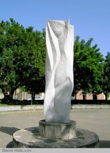 Slancio Vitale, 1991 Marmo bianco di Carrara, alt. 300